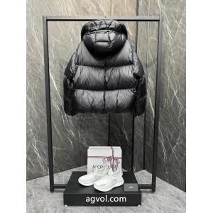 プレミアムダウンMoncler Boreyレディース2 in 1ショートダウンジャケット