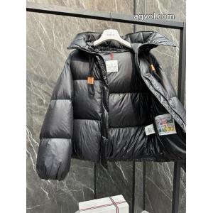 プレミアムダウンMoncler Boreyレディース2 in 1ショートダウンジャケット