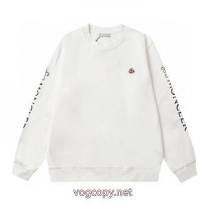 MONCLERプリントラウンドネックパーカー