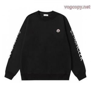 MONCLERプリントラウンドネックパーカー