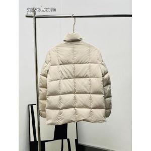 moncler早秋の新作立ち襟ダウンジャケット