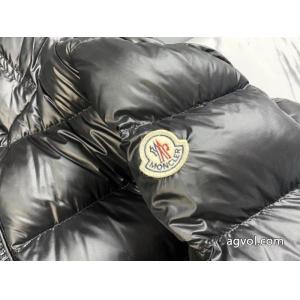 数量限定奇跡の入荷 スタイリッシュ 格好良いアイテムダウンジャケットMONCLERブランド フェイク