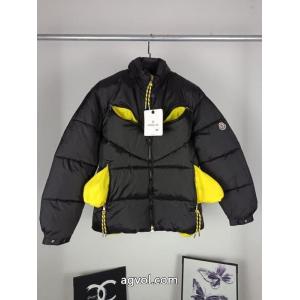 ダウンジャケット新しいスタイル 秋冬NEWアイテム 新作入荷MONCLERスーパー コピー 安心