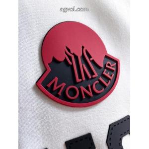 長袖Tシャツ旬スタイルに早変わり! 旬スタイルに早変わり! 洗練デザインMONCLER偽物 ブランド 激安