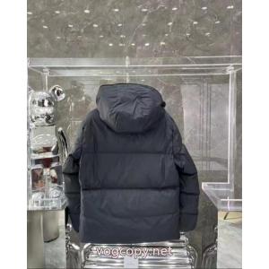 MONCLERダウンジャケット偽 ブランド 販売目玉商品  大人の色味 高級感を演出