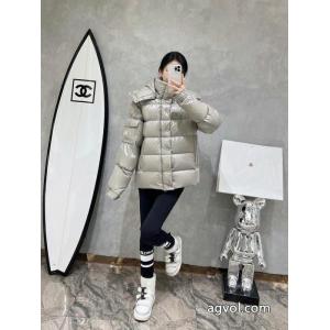 コピー 商品 ブランド数量限定先行入荷 セレブ愛用 多用途MONCLERダウンジャケット