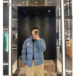 ダウンジャケットMONCLER激安 通販 ブランド長く愛用する 今だけセール 優しいのに存在感