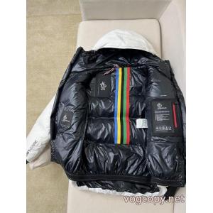 ダウンジャケット大人の色味 若々しい雰囲気 今年流スーパー コピー 販売MONCLER