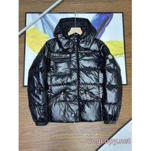 ダウンジャケット偽 ブランド最新作 お洒落 大人シンプルなMONCLER