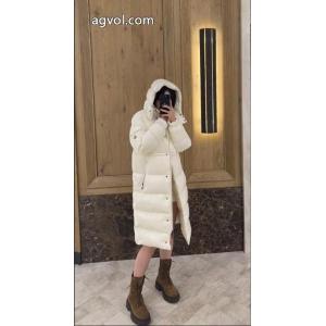 ホリデー限定 使い勝手の良いトレンド 最安値偽物 ブランド 激安ダウンジャケットMONCLER