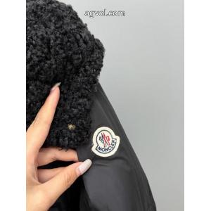 ポップ 実用性が高い 新作限定が発売！ダウンジャケット偽物 ブランド 販売MONCLER