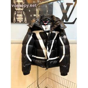 高級感ある 人気商品登場！ スタイルアップ効果ブランド スニーカー 激安MONCLERダウンジャケット