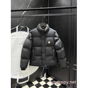 ダウンジャケットMONCLER人気商品限定セール 雑誌掲載も多数注目の新作 柔らかな着心地ブランド コピー 品
