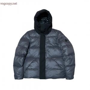 コピー ブランド 販売今人気の上品 セレブ愛用 定番の魅力ダウンジャケットMONCLER