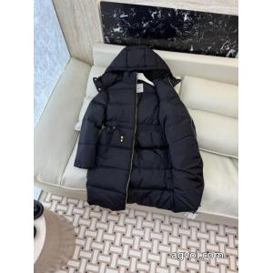 ブランド レプリカMONCLERHOT最新作 クラシック 上質感ダウンジャケット
