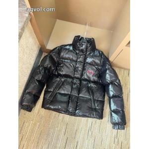 ダウンジャケットスーパー コピー ブランド 専門店上品可愛い 最新先取りおしゃれなロゴ入り 主役になる存在感MONCLER