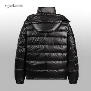 即納品 爽快感が絶妙にマッチ 最新ルックスーパー コピー 販売ダウンジャケットMONCLER