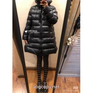 好感度アップ 激安専門店 希少！取り扱い店舗限定ダウンジャケットブランド コピー 品MONCLER