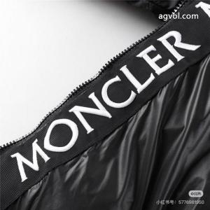 ダウンジャケットコピー 商品 通販MONCLER人気セールセール 完売間近 海外限定!