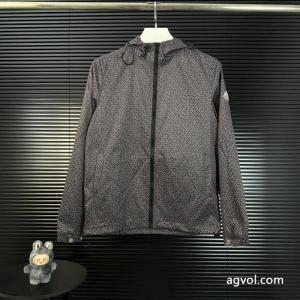 ジャケットMONCLER優しい肌触り 超人気モデル 定番人気のカラーコピー 品 ブランド