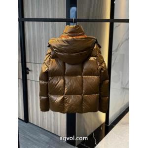 全国無料格安 セレブが愛す  限定セール定番人気ダウンジャケット偽物 ブランド 激安MONCLER