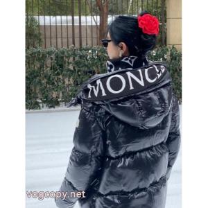 ダウンジャケットMONCLERブランド コピー 通販上品でベーシック 即日発送可完売必須 ラグジュアリーブランド