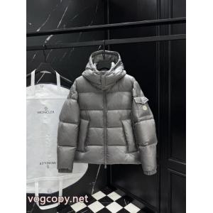 ダウンジャケットスーパー コピー 通販 優良MONCLER注目度が高いアイテム 新作到着 海外限定評価いい