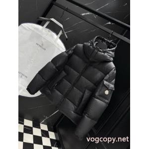 ダウンジャケットスーパー コピー 通販 優良MONCLER注目度が高いアイテム 新作到着 海外限定評価いい