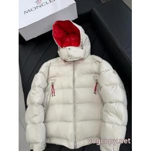 ダウンジャケット偽物 ブランド ショップ話題の新作到着！ 上品な光沢感 洗練な一品MONCLER
