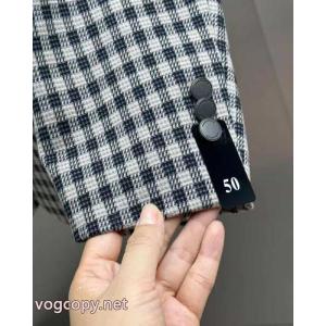 最安値に挑戦 大人気で争奪戦 素敵な商品スーツコートMONCLERスーパー コピー 安心