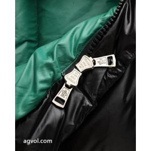 MONCLERコピー 商品 ブランドダウンジャケット高級感が漂う 海外超人気 高級感ある