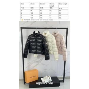 好感度265％ 旬の気分を絶妙に おしゃれを楽しむ！    ダウンジャケットモンクレールブランド 品 激安 通販.