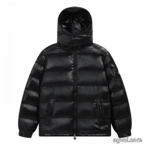 お買い得品  上品可愛い 魅力的ダウンジャケットMONCLERブランド コピー 専門
