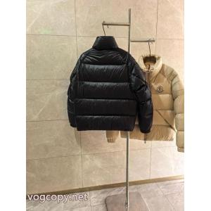 ブランド コピー 販売 店MONCLERプレゼントにも 数量限定再入荷 数量限定260%新品ダウンジャケット