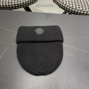    マフラー新作商品人気セール 上質上品 控えめにしてヘルシーな印象MONCLERコピー 品 ブランド..