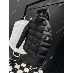 ブランド スーパー コピー    ダウンジャケットMONCLER大好評 大人気カラー入荷！ 快適な着心地.