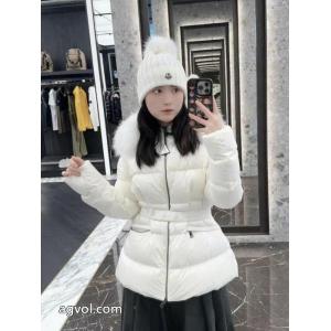 ブランド スーパー コピー 店舗モンクレール    ダウンジャケット美しさ 高級感演出 素敵な商品.