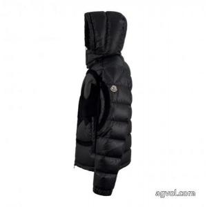 ダウンジャケット人気を誇るブランド 最新作期間限定セール 肌触りのいい  ブランド 通販店MONCLER