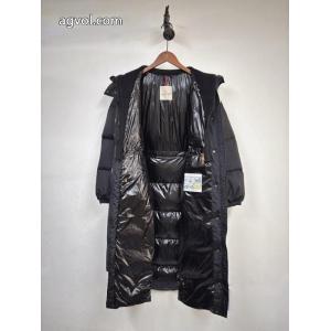 ダウンジャケットSALE!今季 柔らかな着心地 質感に満足スーパー ブランド コピーMONCLER