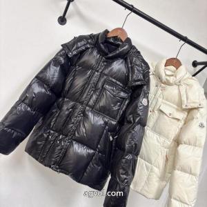 MONCLERスーパー コピー 通販    ダウンジャケット贅沢な気分 人気チャーム 2026年NEWモデル.