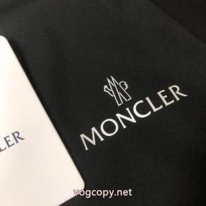 ブランド コピー 激安ジャケットMONCLER特別感満載のデザイン 人気ブランド 保温性の高い