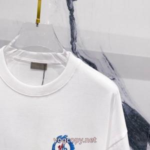 MONCLER偽物 ブランド2026新作新品 セール中 定番カラーTシャツ