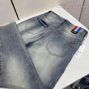 ブランド 激安MONCLER先行販売 上品な印象 トレンドを追求した新作ジーンズ