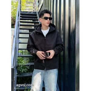 早い者勝ち 優しい色味がかわいい 絶対欲しい ジャケットブランド 激安 MONCLER