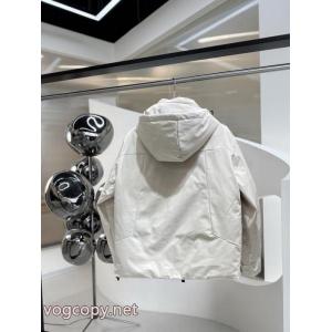 ブランド アクセサリー 激安MONCLER新作入荷定番 おしゃれな人気 格安新作ダウンジャケット