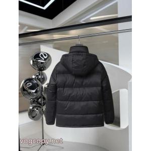 MONCLER今季人気新作登場 爆発的人気再入荷 26新品*最安値保証ダウンジャケット 2026スーパーコピー
