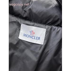 ブランド アクセサリー 激安MONCLER幅広いシーン 圧倒的な高級感 クール印象ダウンジャケット