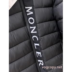 ブランド アクセサリー 激安MONCLER幅広いシーン 圧倒的な高級感 クール印象ダウンジャケット
