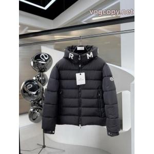 ダウンジャケットMONCLER高評価アイテム 今人気の上品 実用的な一品ブランド スーパー コピー 店舗