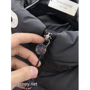ダウンジャケットMONCLER高評価アイテム 今人気の上品 実用的な一品ブランド スーパー コピー 店舗
